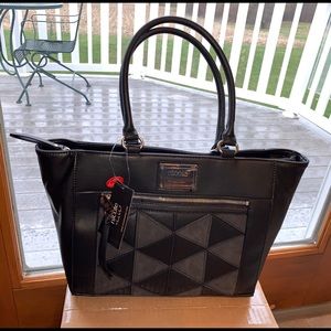 Nicole Miller Tote bag